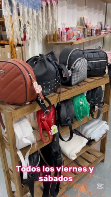 ✨ ¡Descubrí Las Divinas M&M!
Ruanas que abrigan, carteras y mochilas que enamoran, riñoneras prácticas, bolsos para todo, bufandas, cinturones, gorras y hasta maquillaje 💄🧣 @divinas_m.m
🔥 Promo exclusiva: todos los viernes y sábados, llevate lo que más te guste en 3 cuotas sin interés.
📍 Calle 8 – Local 173, Paseo del Oeste
📍 Av. Pte. Perón 7970 – Ituzaingó
🕙 Abierto viernes, sábados, domingos y feriados de 10 a 21 hs
#LasDivinasMM #PaseoDelOeste #Accesorios #Moda #ZonaOeste #Ituzaingó #ShoppingDeFinde
