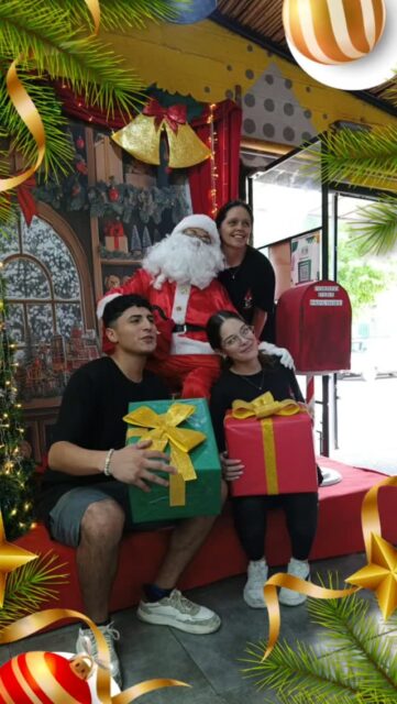 🎅Te esperamos este finde del 13 y 14 de diciembre con Papa Noel para desearte felices fiestas!!

📍Av. Pte. Perón 7970 
🕜Abierto viernes, sábados, domingos y feriados de 10hs a 22hs.